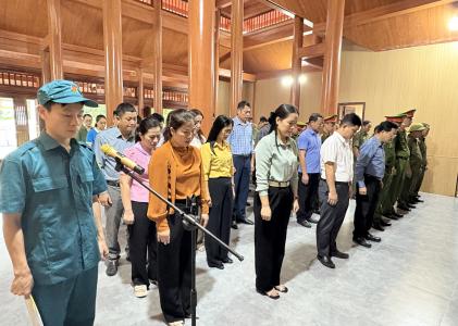 Xã Nghĩa Đàn viếng nghĩa trang liệt sỹ nhân kỷ niệm 78 năm này thương liệt sỹ